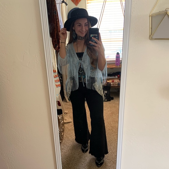 Meet your Posher, Olivia - Picture 5 of 13